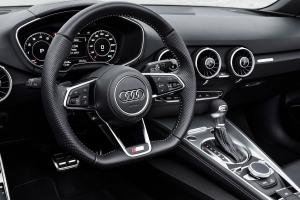 Audi TT Roadster 2.0 TFSI Quattro S-Line 2014 года  (WW)